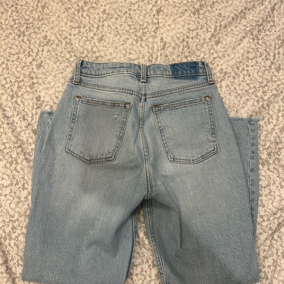 Abercrombie Curve Love the Mom High Rise Jean - Picture 10 of 11